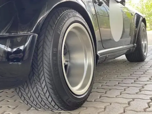 Porsche 911 on 285/40R15 PIRELLI CINTURATO P7 Rear Tires
