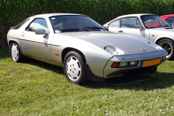 Click to Enlarge Porsche 928 S Tires