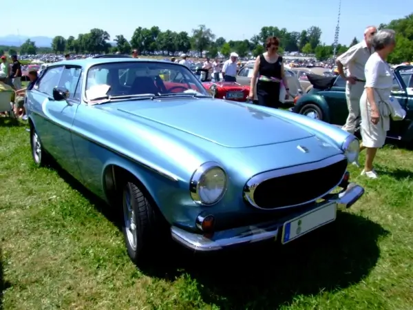 Volvo 1800ES Tires